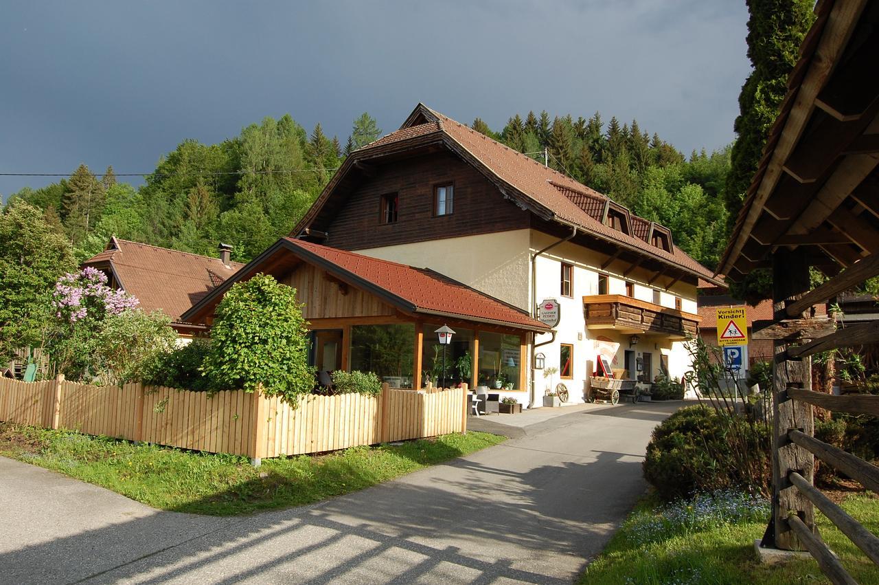 Gasthof Martinihof Latschach ober dem Faakersee Exterior photo